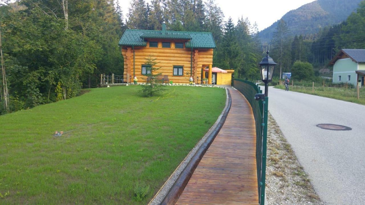 Ferienwohnungen Blockhaus - Zwergenhaeusl Gruenau Im Almtal Luaran gambar