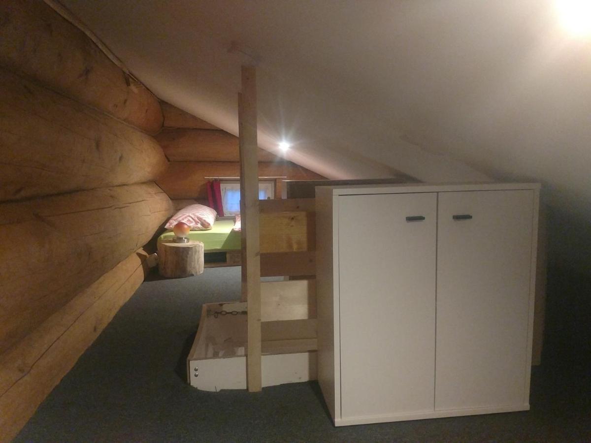Ferienwohnungen Blockhaus - Zwergenhaeusl Gruenau Im Almtal Luaran gambar